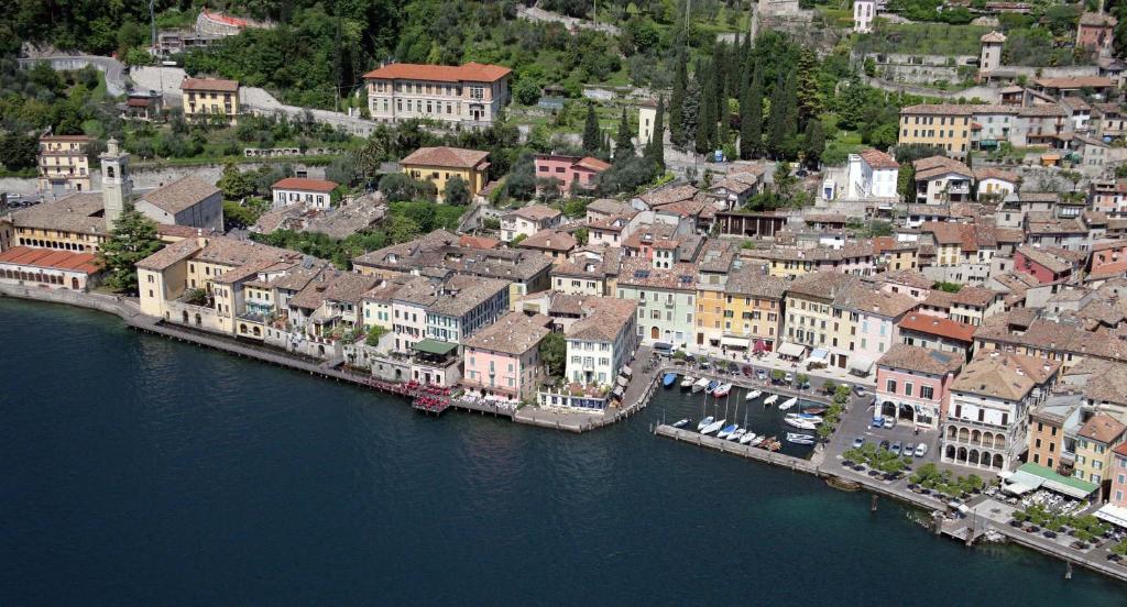 Hotel Garni Riviera Bora Bora Exterior foto